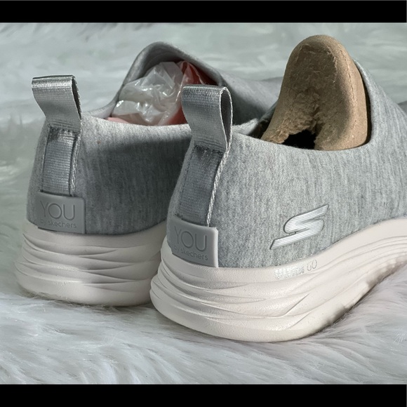 New Skechers Women's Gray You Wave Sneaker - Picture 3 of 9